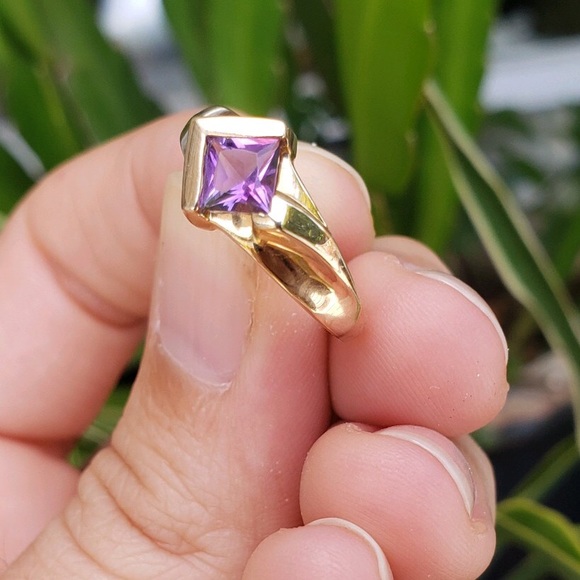 Vintage Bezel Cut Amethyst 18K Gold Ring size 6.5 - Picture 2 of 8